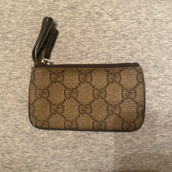 keychain wallet gucci